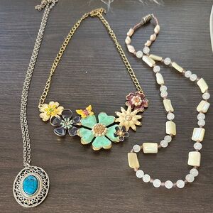 Vintage  lot of 3 Necklaces